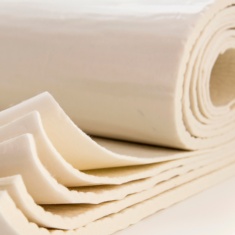 Fieltro adhesivo semiduro rollo 1mx30cm | Podología | Fresco